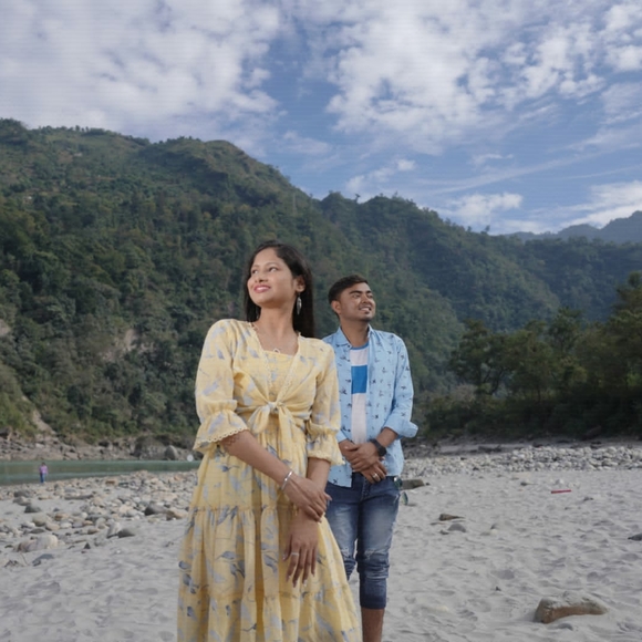 Yellow floral Midi with matching shrug - Picture 8 of 8